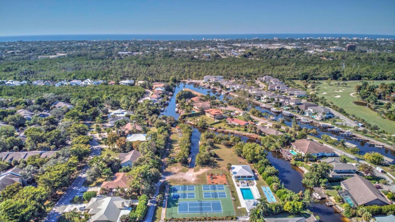 Pet Friendly Pool Home In River Reach Of Naples Fl Екстер'єр фото