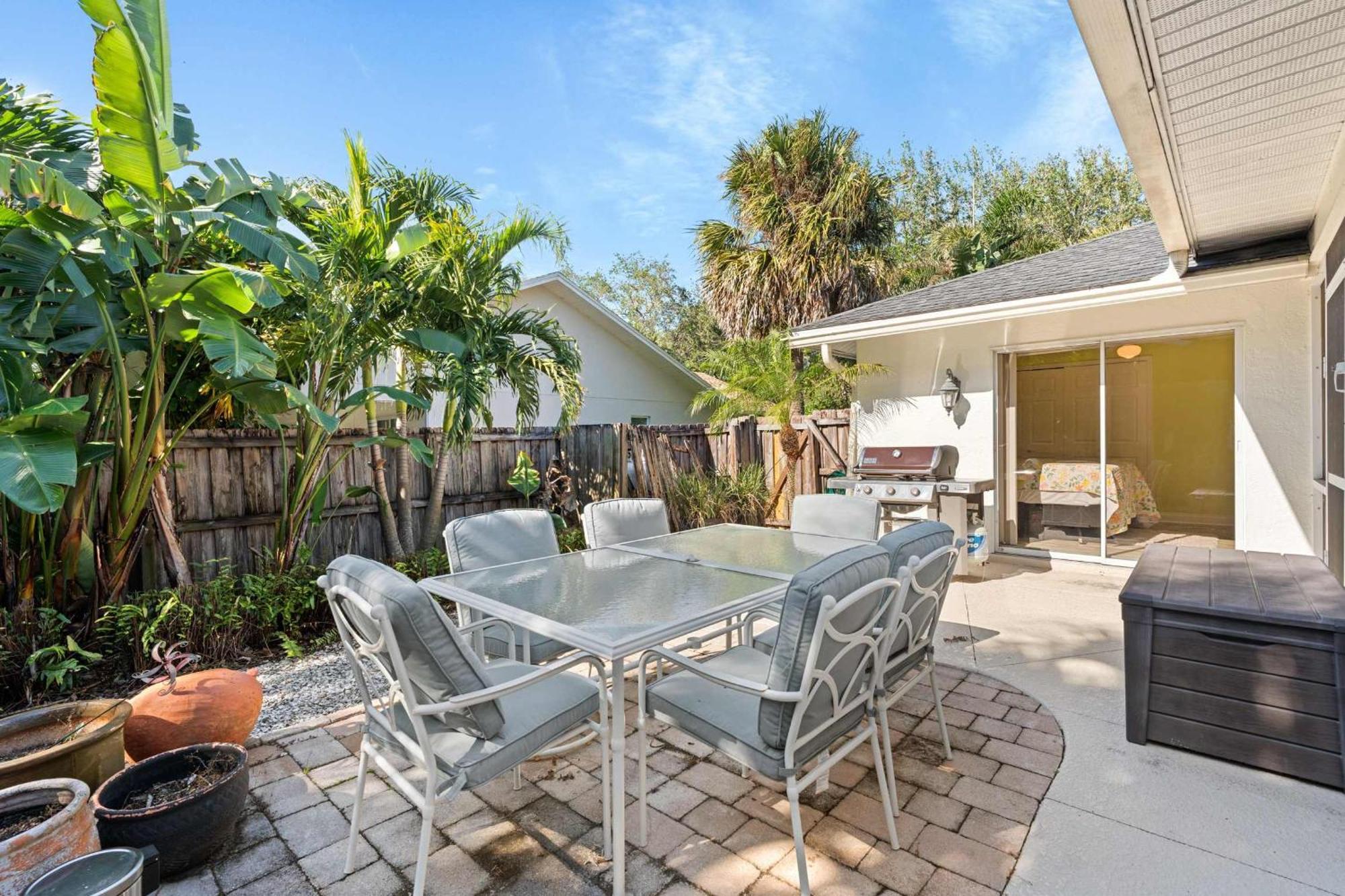 Pet Friendly Pool Home In River Reach Of Naples Fl Екстер'єр фото